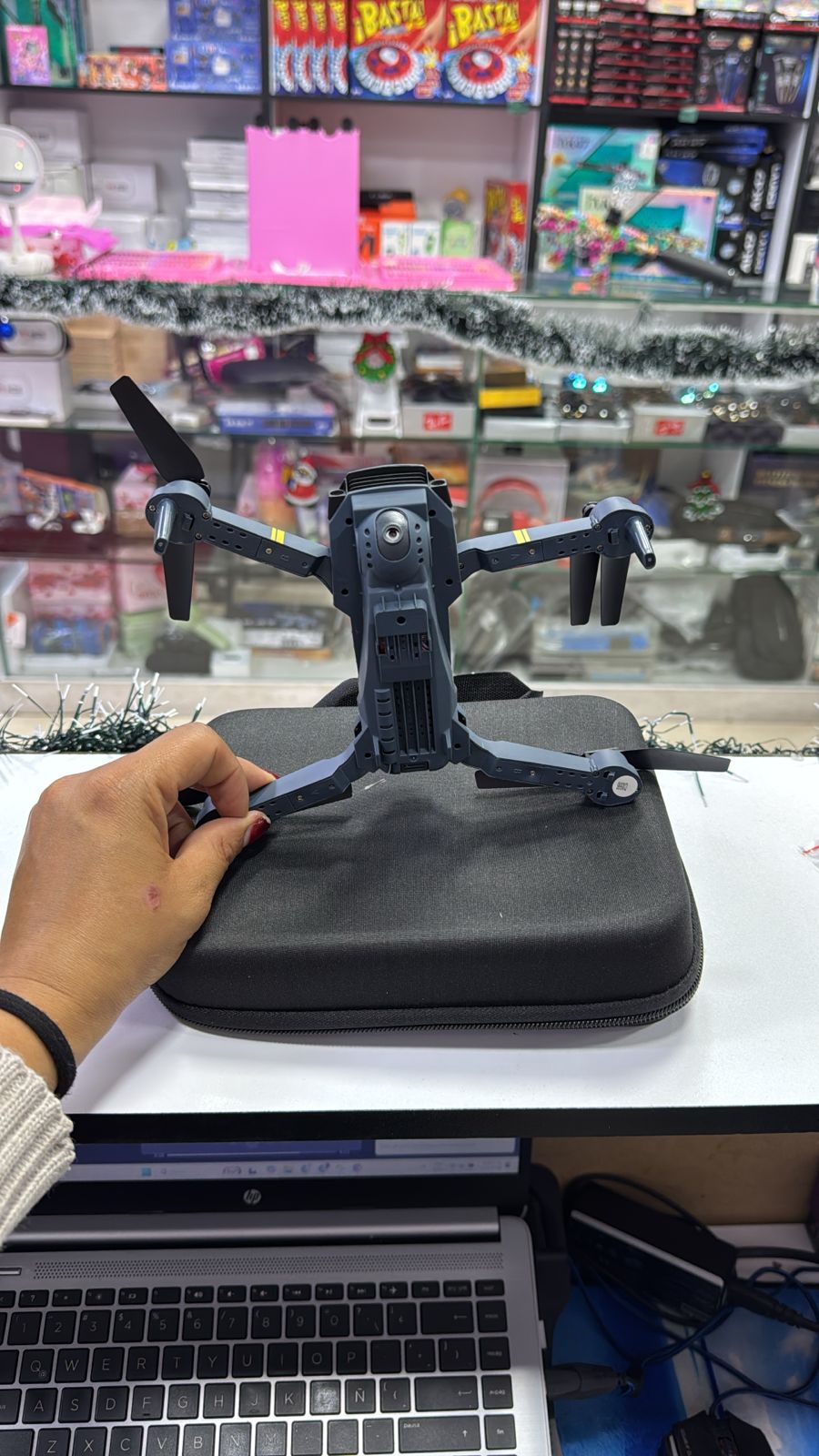 DRONE CON 2 CAMARAS + 2 BATERIAS