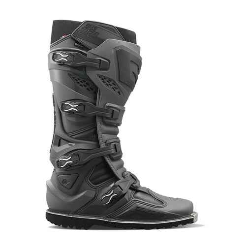 BOTAS GAERNE SG22 GORE-TEX ENDURO BOOTS BATTLESHIP SZ 9 480-67809